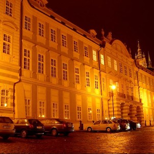 Malostranské náměstí - Ledebourský palác