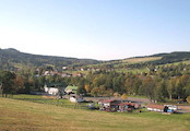 Celkový pohled - panorama Deštné v O.h.