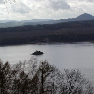 Máchovo jezero z Borného