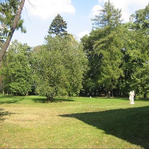 Zámecký park