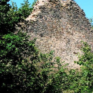 Krasíkov, zbytky hospodářských budov