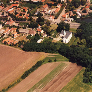 Přerov nad Labem - zámek