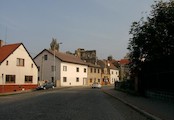 Gotický hrad v Říčanech, Gotický hrad v říčanské zástavbě