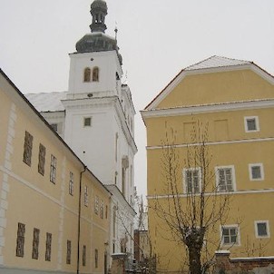 Kostel a jezuitská kolej