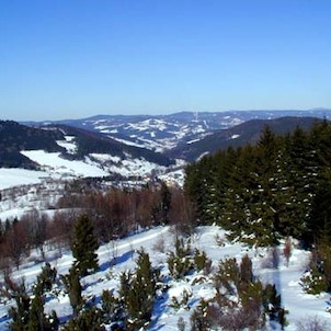 Panorama Javorníku ze Skřidel z vysílače
