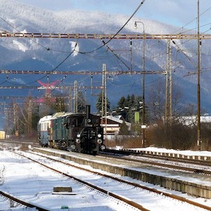 žel. stanica a vlak